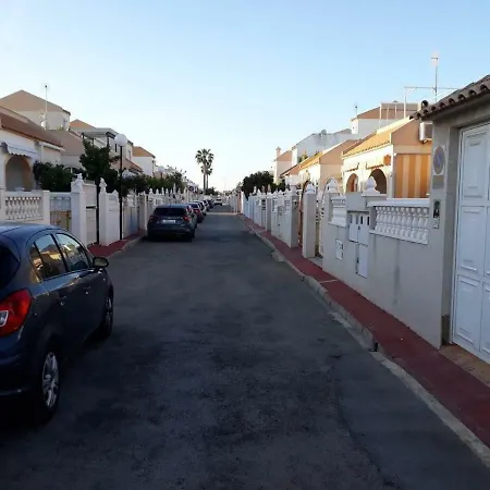 Calle Victor Garcia Villalgordo Сasa de vacaciones Torrevieja